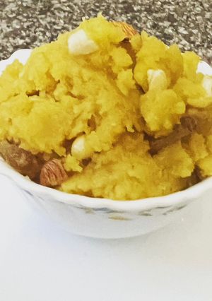 A picture of Moong daal Halwa.