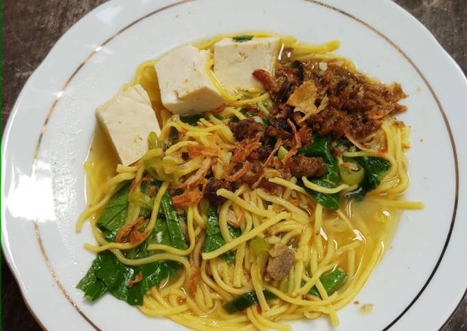 Mie Cakalang asli Manado