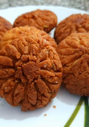 A picture of Fried Cookies.
