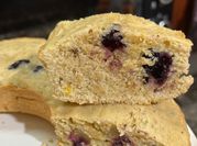 Una foto de budín de limón con edulcorante