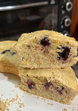 Una foto de Budín de Arándanos con Harina de Almendras y Limón