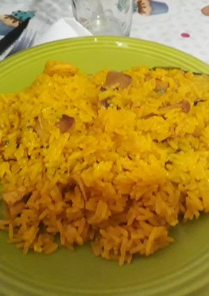 Una foto de Paella de calamares y mejillones