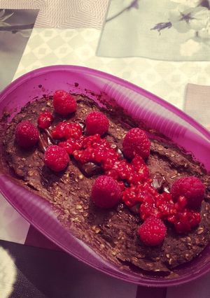 Une photo de Bowlcake chocolat framboises