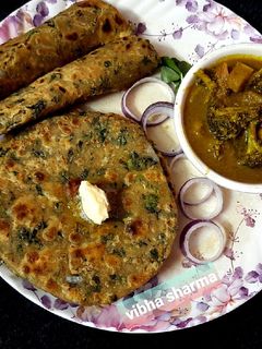 मेथी के पराठे (methi ke parathe recipe in Hindi) रेसिपी मुख्य फोटो