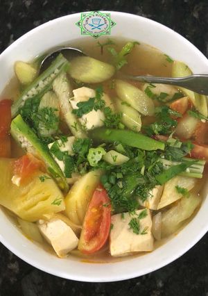 Hình của món Canh chua dọc mùng chay.