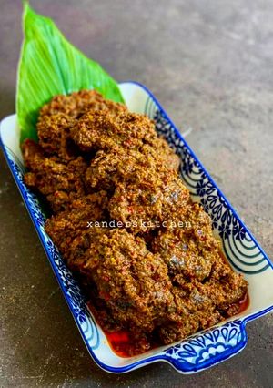 A picture of Beef Rendang.