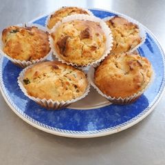 A picture of Leek and Cheese Muffins.