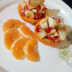 A picture of Orange juice fruit chat.