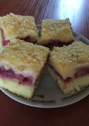 Meggyes vaníliás kocka recept fotója