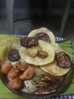 লুচি।(luchi recipi in bengali) রেসিপির প্রধান ছবি