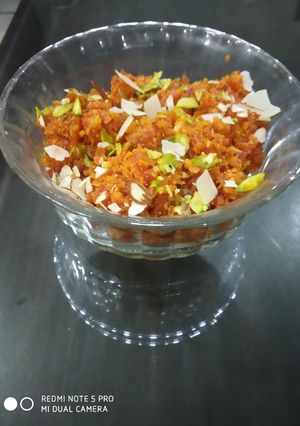A picture of Gajar ka halwa.