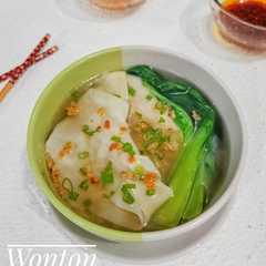 A picture of Wonton Soup / Sup Pangsit Ayam.