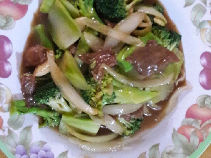 Cara Mudah Membuat Resep Brocoli tumis daging sapi lada hitam yang  Bikin Ketagihan Anti Ribet, Bisa Manjain Lidah