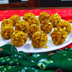 A picture of Boondi ladooo.