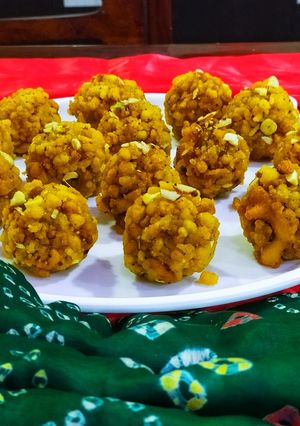 A picture of Boondi ladooo.