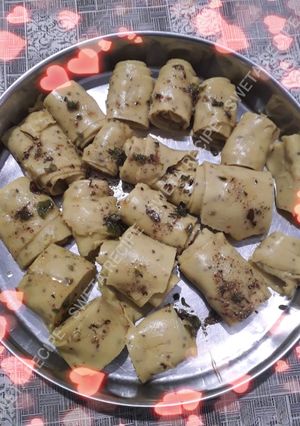 A picture of Patod (gram flour khadai).