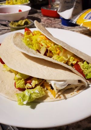 A picture of Instapot Soft Chicken Tacos.