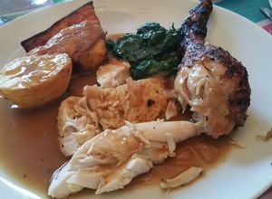 Una foto de Pollo al horno "Empire" al estilo de Jamie Oliver