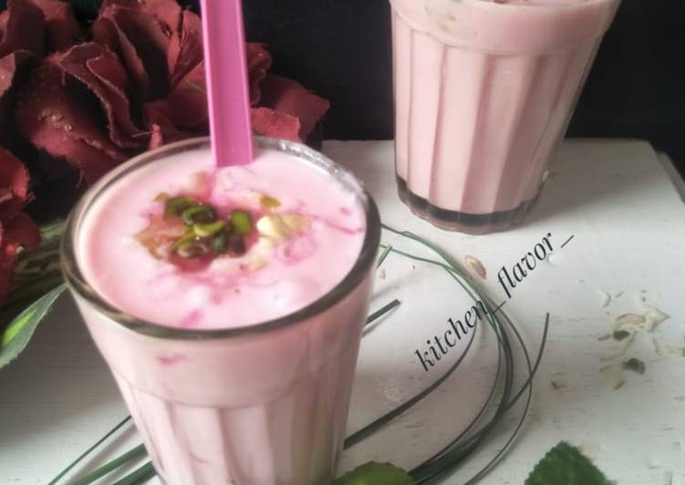 Steps to Make Any-night-of-the-week Meethi Rose lassi