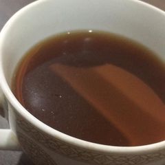 A picture of Black tea.