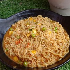 A picture of Butter garlic maggi.