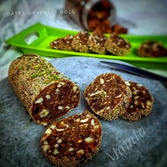 A picture of Dates Dryfruit Roll.