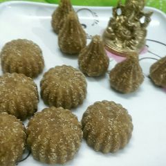 A picture of Churma modak.