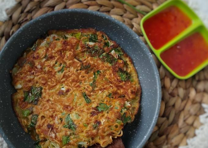 253. Omelet Mie Instant Kare Plus Sayur