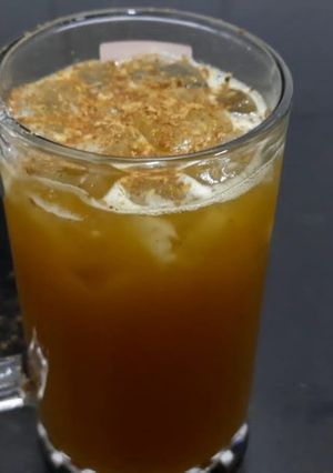 A picture of Jaggery juice.