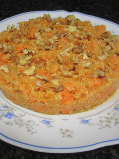 Una foto de Quinoa con boniato al curry- veggie - celíacos