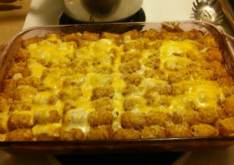 How to Make Super Quick Homemade Mmm-hmm Tater-tot Casserole.