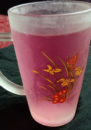 A picture of Pink lime juice.