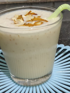 கற்றாழை பாதாம் மில்க் ஷேக் (Katraalai badam milkshake recipe in tamil) செய்முறை முக்கிய புகைப்படம்