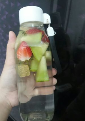 Foto resep Infused water Melon Strawberry