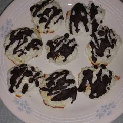 A picture of Chocolate-drizzled Coconut Macaroon Bites.