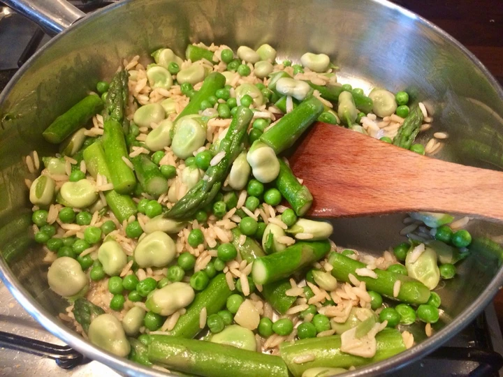 Easy Steps Make Recipes Garlicky Broad Beans, Asparagus &amp;amp; Rice the  Makes Drooling Delicious.