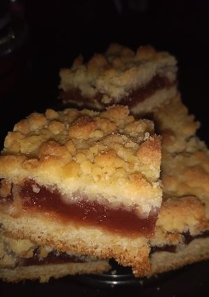 Una foto de Cuadraditos de membrillo con crumble🤩