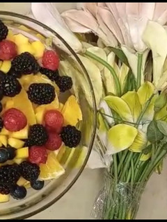 A picture of Berry fruit chaat.