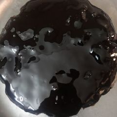 A picture of Oreo biscuit cake.
