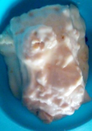 Una foto de Postre de coco con galletas