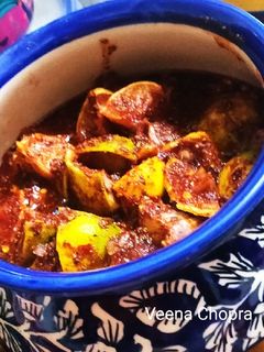 नींबू का खट्टा मीठा अचार (nimbu ka khatta meetha achar recipe in Hindi) रेसिपी मुख्य फोटो