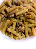Sedanini rigati con crema di gambi di friarielli e salsiccia