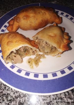 Una foto de Empanadas de pollo
