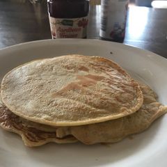 A picture of Banana flavoured pancakes.