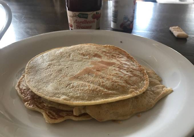Banana flavoured pancakes