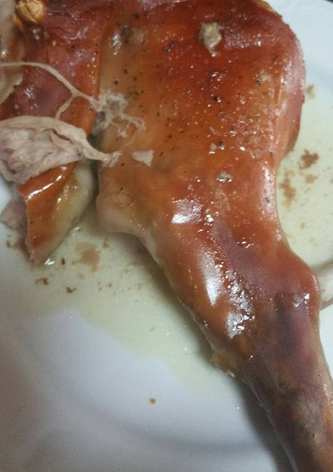 Una foto de Cochinillo al agua sal al horno