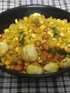 નાયલોન પૌવા ચેવડો (Nylon Pauva Chevdo Recipe In Gujarati) રેસીપી મુખ્ય ફોટો