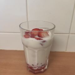 A picture of Strawberry latte.