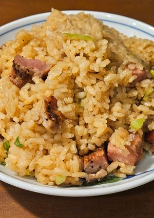 蒜苗鹹豬肉炊飯 的食譜成品照片