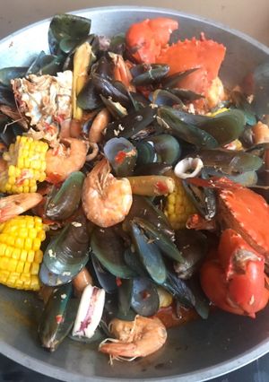 Foto resep Seafood Platter ala Mecah Piting
